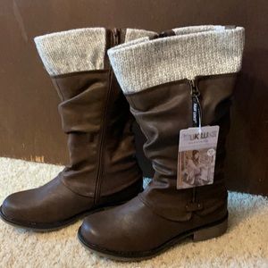 Muk-Luks Women’s Boots